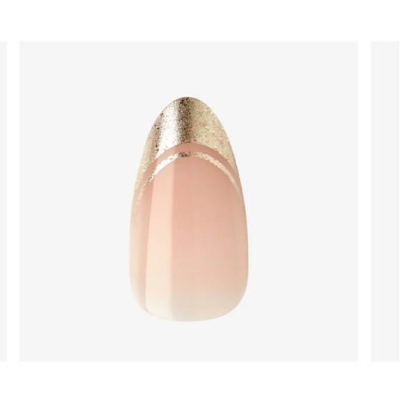 NIB
KISS-Voguish Fantasy Sculpted French Nail
28 NAILS - Picture 2 of 3